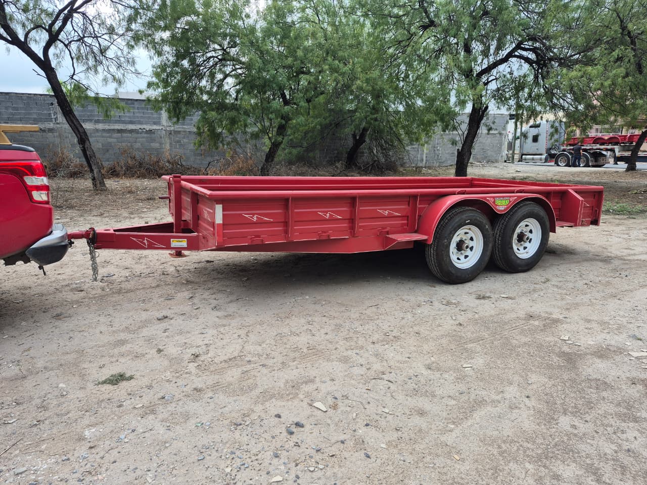 Remolque Cama Baja 7×16 – 8 birlos (Rojo)